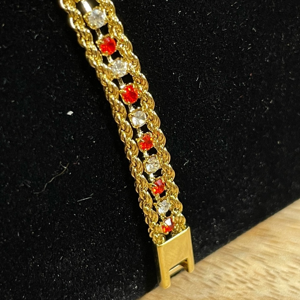 Vintage Deadstock 10KT Gold Filled Bracelet with Prong Set Quartz Crystals - Picture 6 of 7